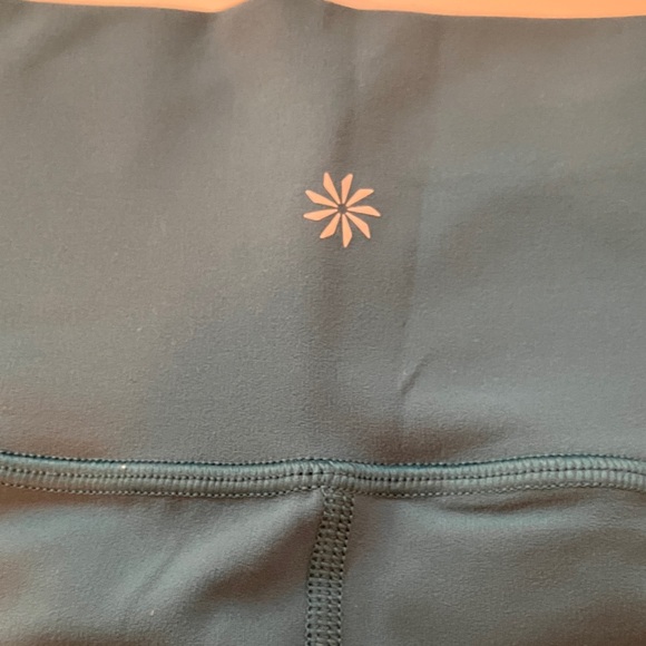 athleta transcend 7/8 Leggings in Borealis Green XS Petite - Picture 2 of 6